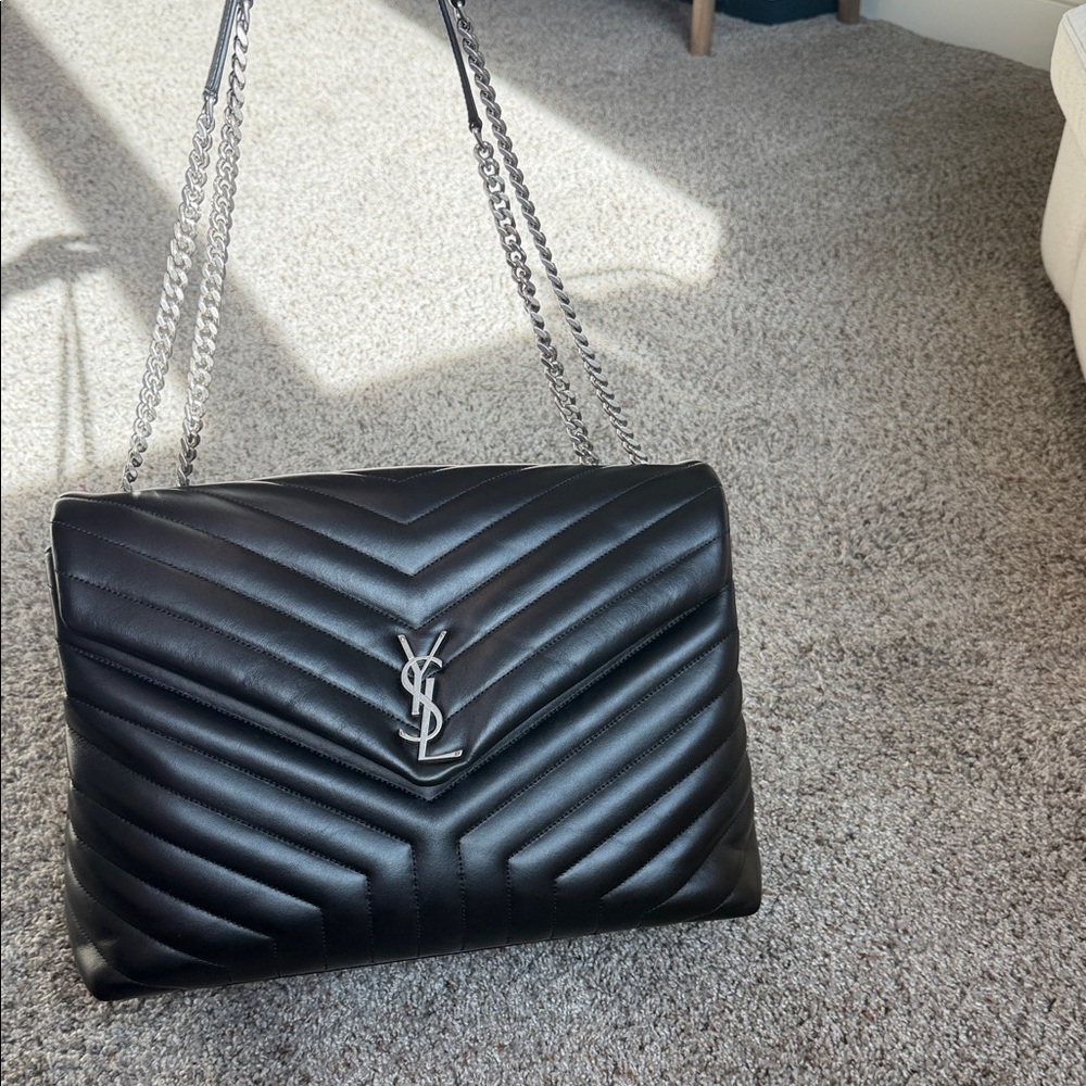 Yves Saint Laurent LouLou Large Flapbag Metalasse - Black and Silver - Picture 5 of 13